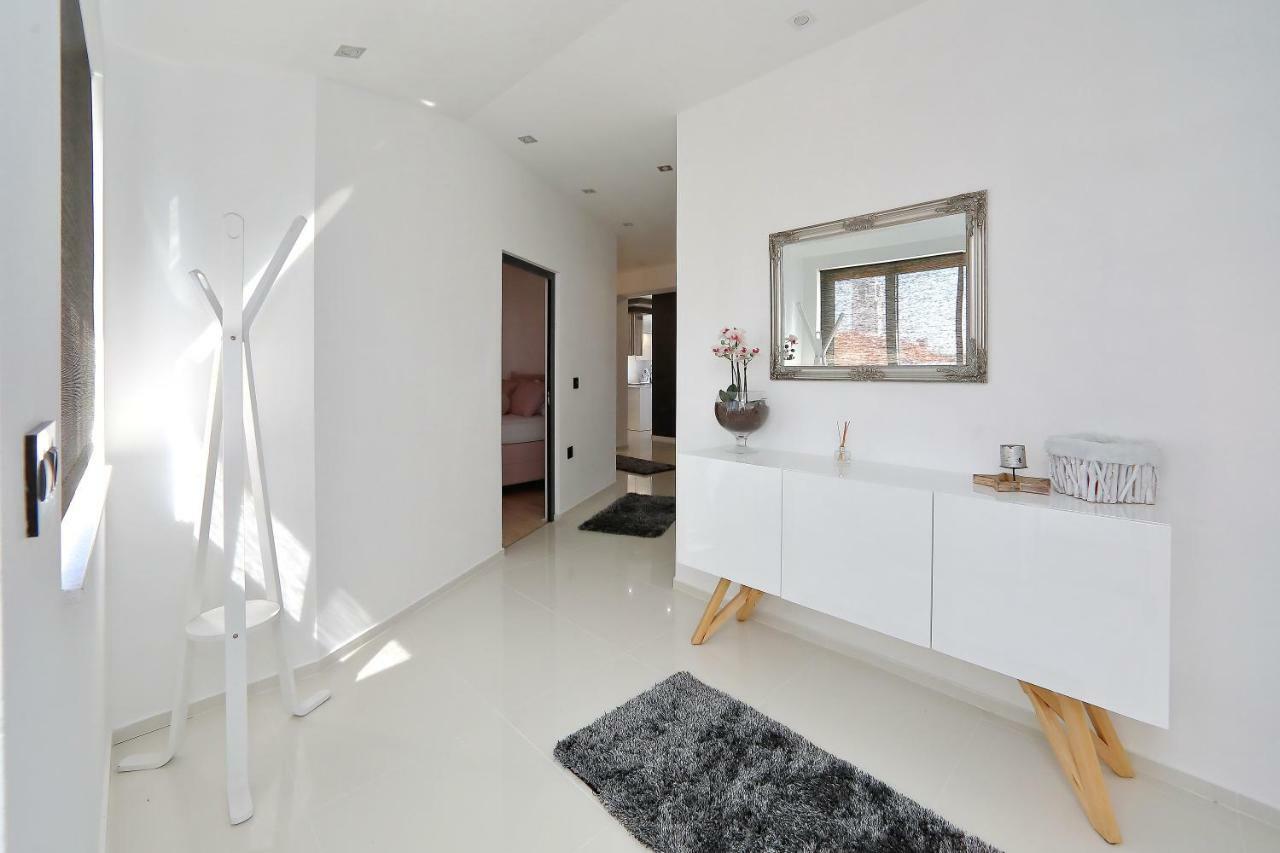 Apartments Neli Bibinje Eksteriør bilde