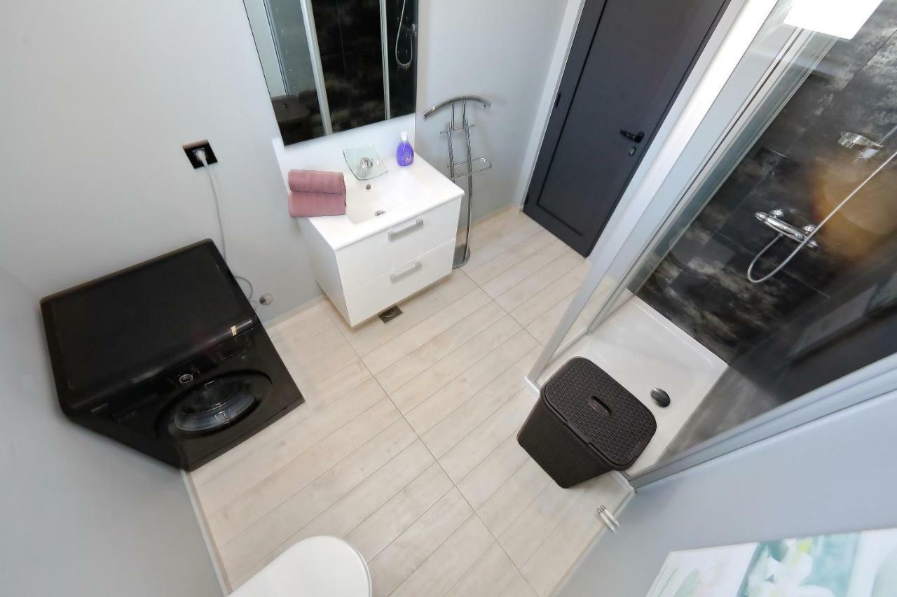 Apartments Neli Bibinje Eksteriør bilde